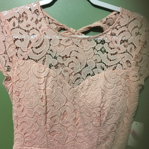 Offers?👗 B. Darlin peach lacy juniors dress 👗 - Picture 4 of 6